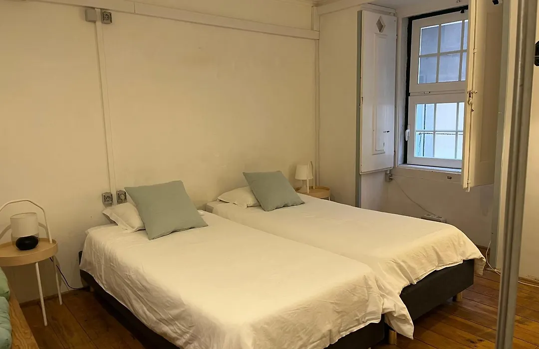 Alface Hall Hostel & Bar-1